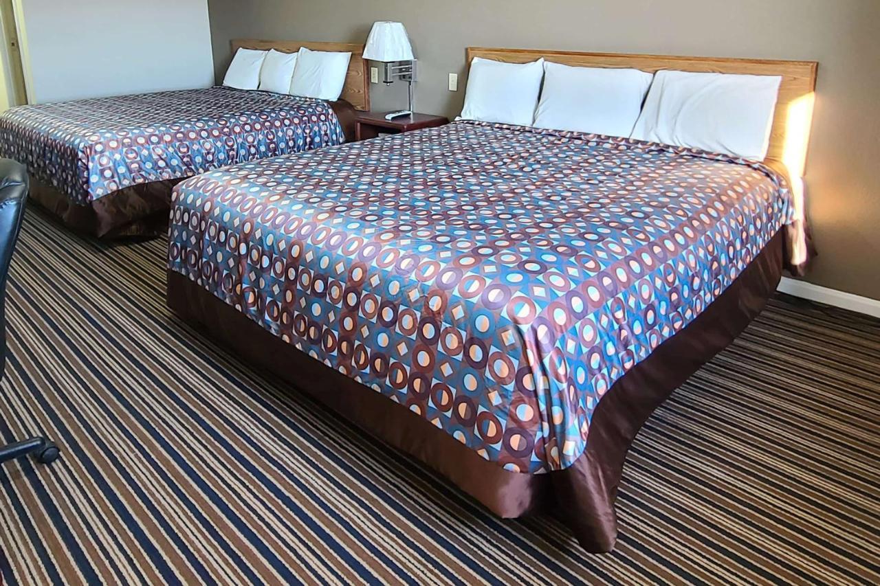 Desoto Inn & Suites Missouri Valley 외부 사진